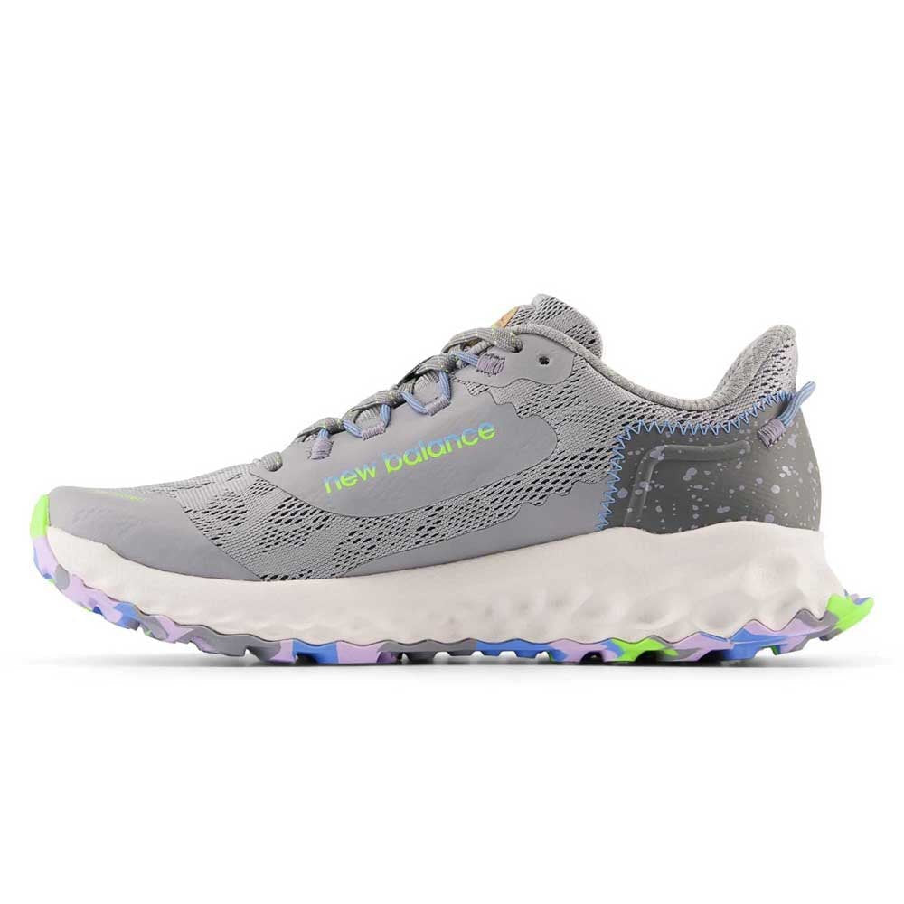 NEW BALANCE FRESH FOAM GAROÉ MUJER GRIS