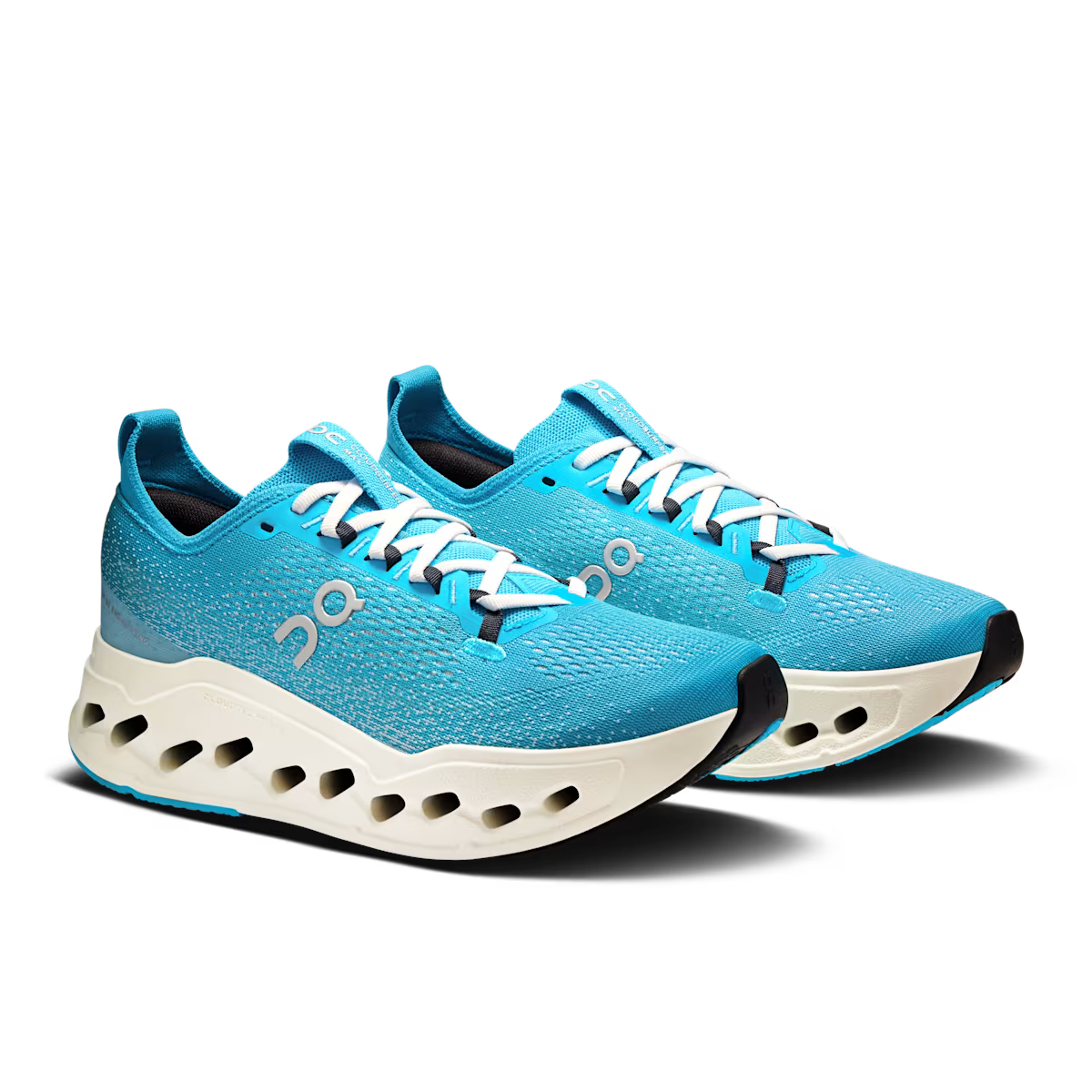 ON RUNNING CLOUDSURFER MAX IVORY MUJER