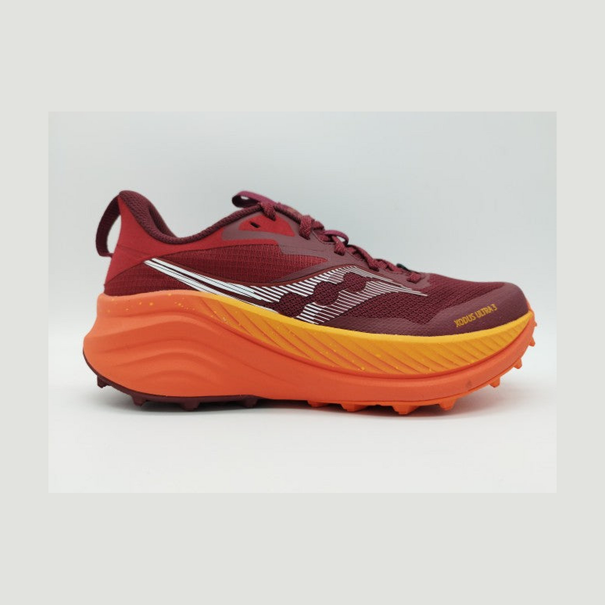 SAUCONY XODUS ULTRA 3 MUJER ROJO