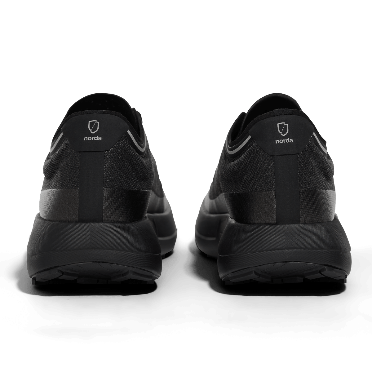 Norda 005 Hombre Stealth Black