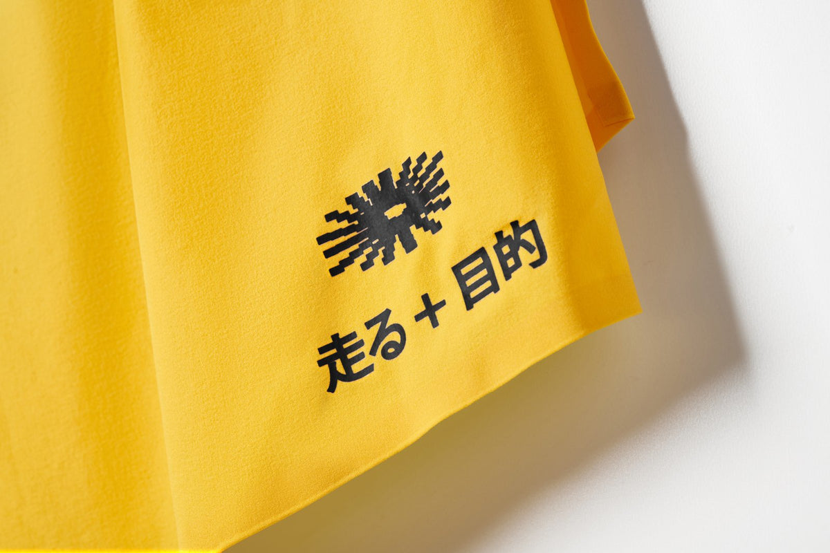 RUMM GOLD SHORT MUJER Amarillo