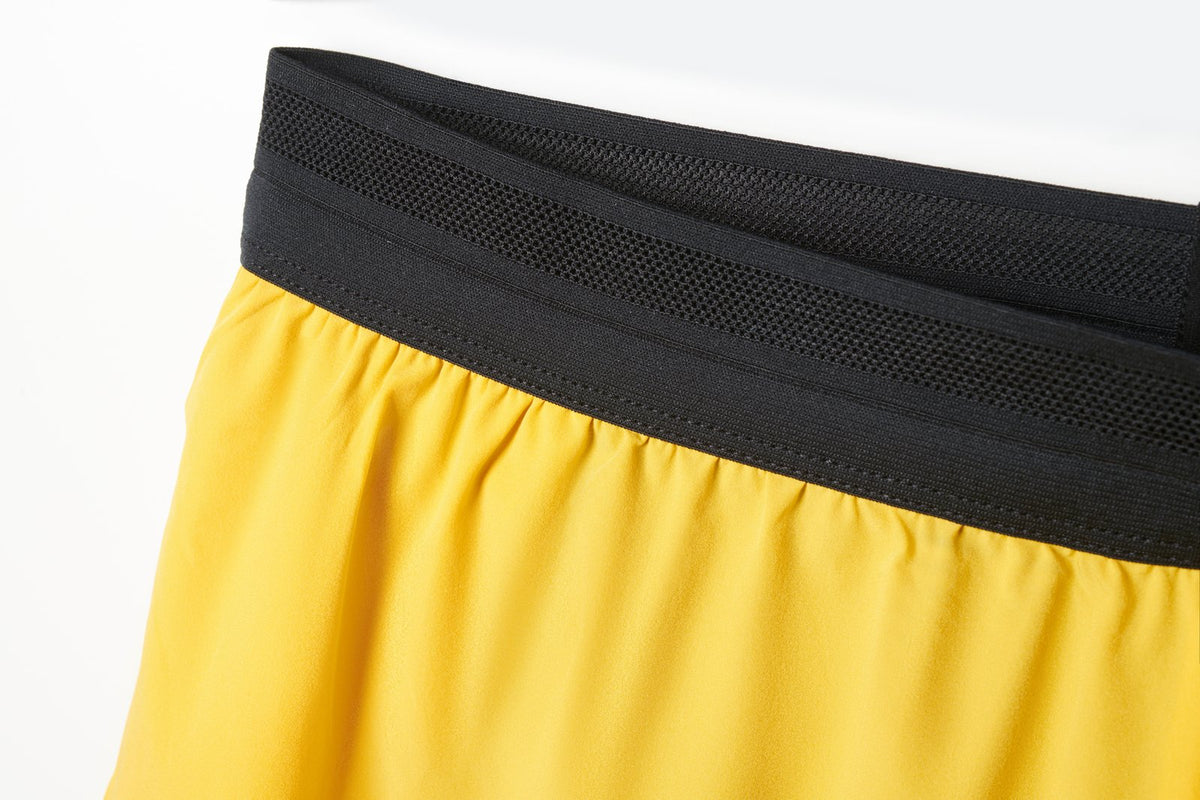 RUMM GOLD SHORT MUJER Amarillo