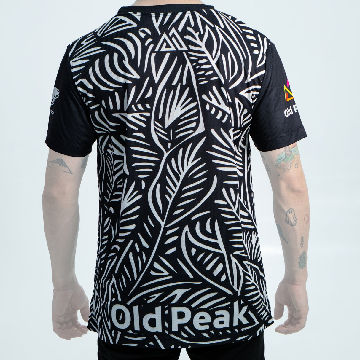 OLD PEAK CAMISETA MANGA CORTA NEGRA BLANCA