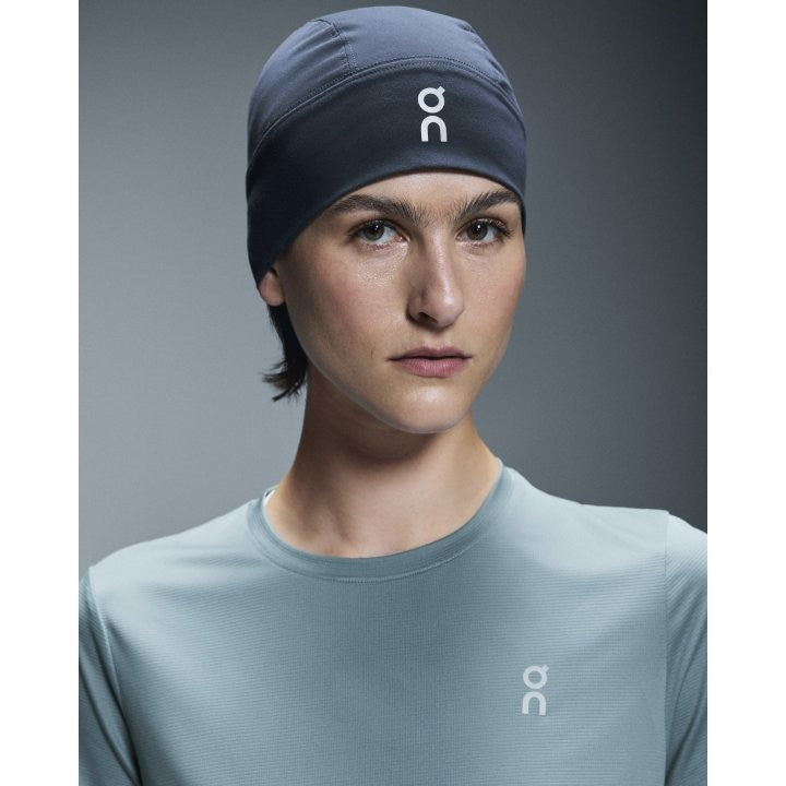 ON RUNNING CORE BEANIE NAVY