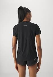 HOKA AIROLITE RUN SHORT SLEEVE BLAC MUJER