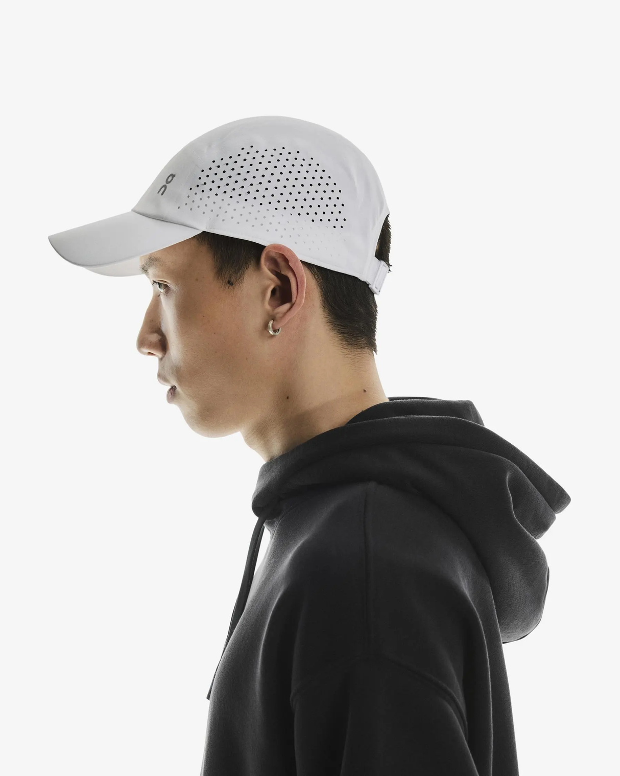 ON RUNNING LIGHTWEIGHT CAP WHITE