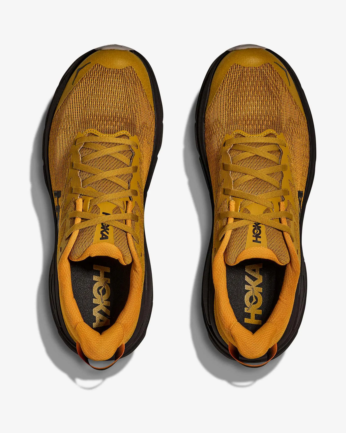 HOKA CHALLENGER 8 MUSTARD SEED BLACK HOMBRE