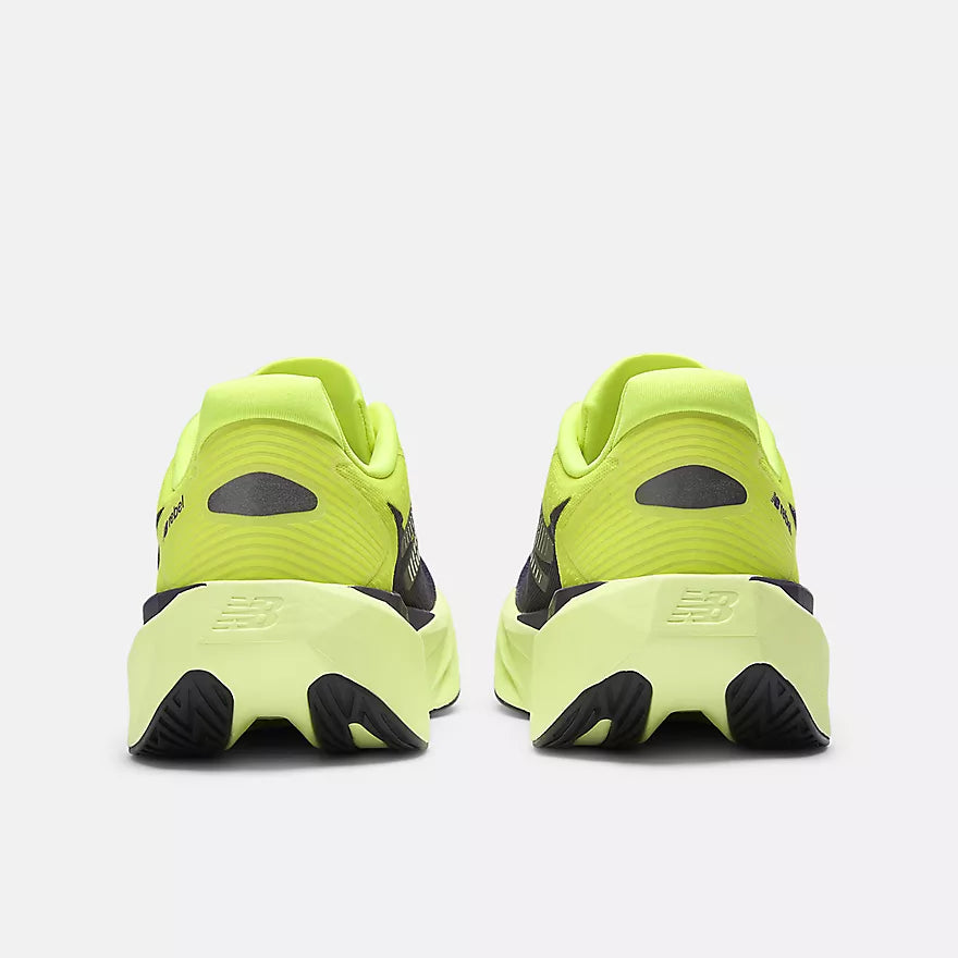 NEW BALANCE FUELCELL REBEL V5 GREEN BLACK SILVER MUJER